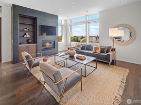8244 2nd Avenue NE, Seattle WA 98115