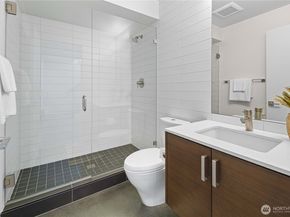8244 2nd Avenue NE, Seattle WA 98115