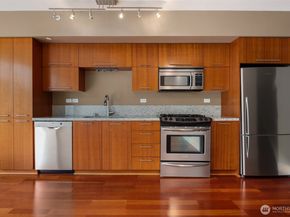 2911 2nd Avenue 310, Seattle WA 98121
