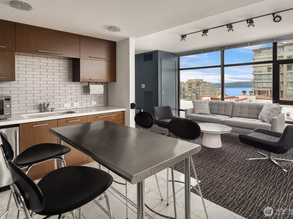 2911 2nd Avenue 310, Seattle WA 98121