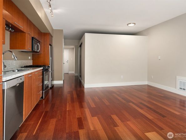 2911 2nd Avenue 310, Seattle WA 98121