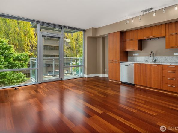2911 2nd Avenue 310, Seattle WA 98121