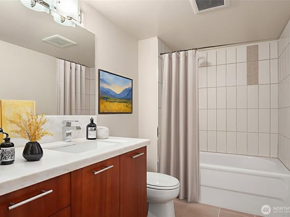 2911 2nd Avenue 310, Seattle WA 98121
