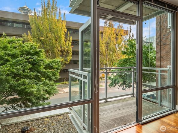 2911 2nd Avenue 310, Seattle WA 98121