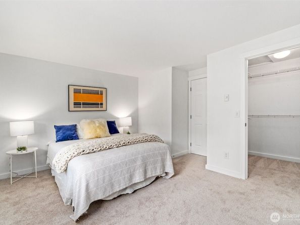 9822 NE 122nd Street U302, Kirkland WA 98034