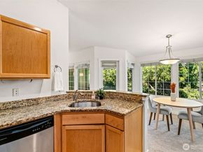 9822 NE 122nd Street U302, Kirkland WA 98034