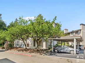 9822 NE 122nd Street U302, Kirkland WA 98034