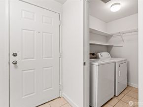 9822 NE 122nd Street U302, Kirkland WA 98034