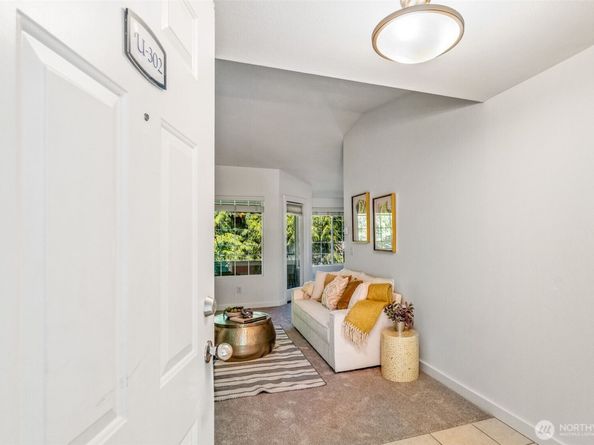 9822 NE 122nd Street U302, Kirkland WA 98034