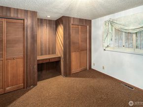 1083 Puget Drive E, Port Orchard WA 98366
