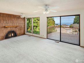 1083 Puget Drive E, Port Orchard WA 98366