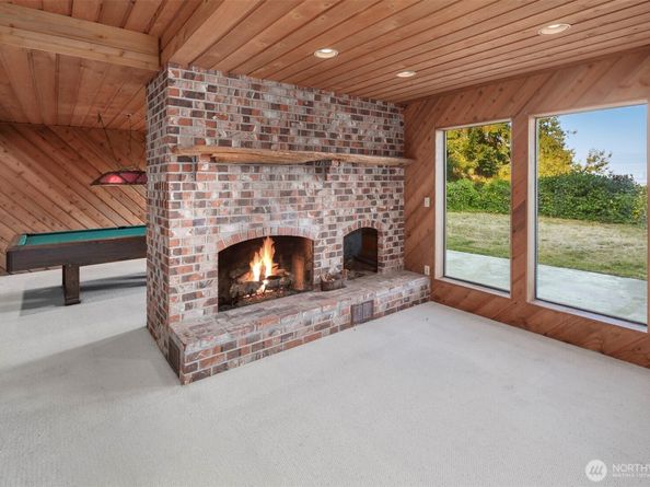 1083 Puget Drive E, Port Orchard WA 98366