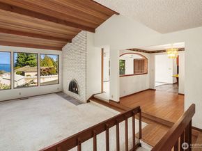 1083 Puget Drive E, Port Orchard WA 98366