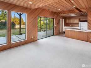 1083 Puget Drive E, Port Orchard WA 98366
