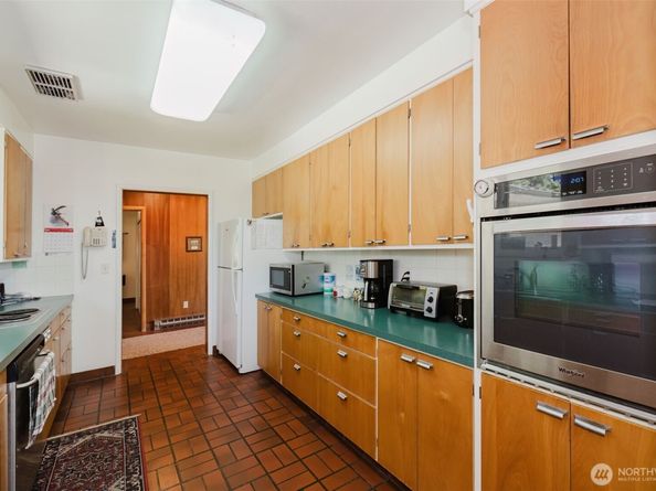 9428 NW Tracyton Boulevard NW, Silverdale WA 98383