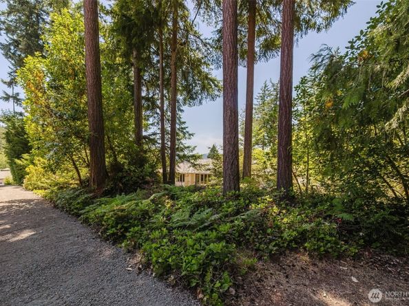 9428 NW Tracyton Boulevard NW, Silverdale WA 98383