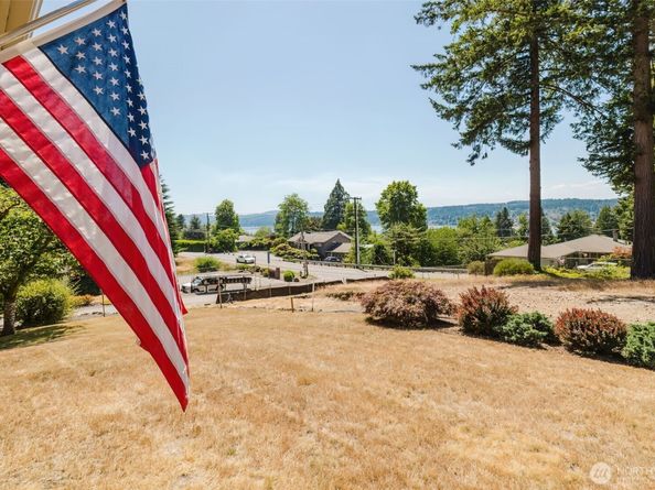 9428 NW Tracyton Boulevard NW, Silverdale WA 98383