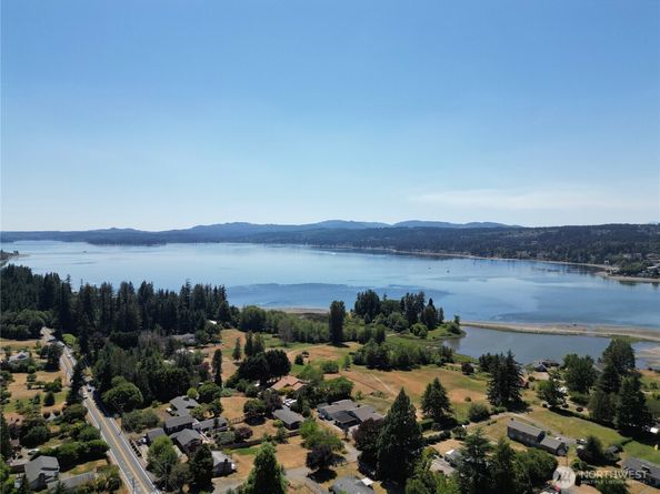 9428 NW Tracyton Boulevard NW, Silverdale WA 98383