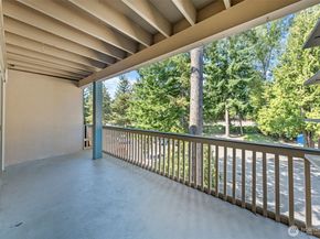5620 200th Street SW A204, Lynnwood WA 98036