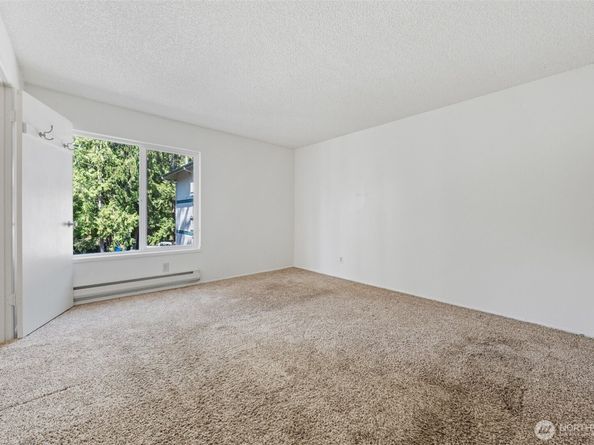 5620 200th Street SW A204, Lynnwood WA 98036