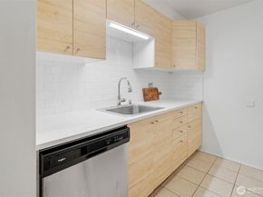 5620 200th Street SW A204, Lynnwood WA 98036