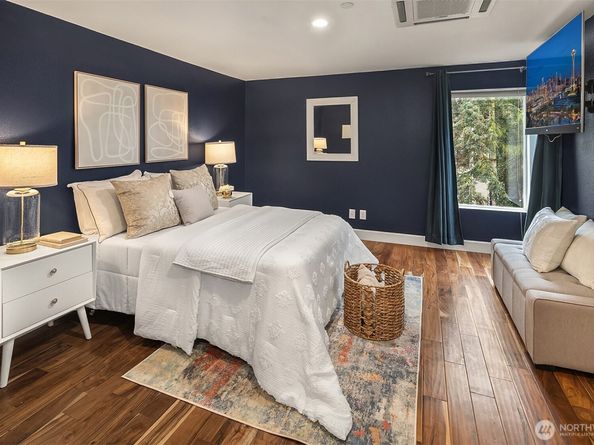 3022 SW Bradford Street 401, Seattle WA 98126