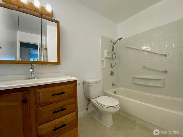 4825 S Graham Street, Seattle WA 98118