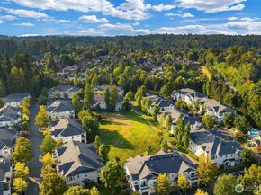 1855 Trossachs Boulevard SE 2402, Sammamish WA 98075