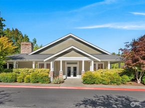 1855 Trossachs Boulevard SE 2402, Sammamish WA 98075