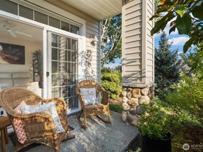 1855 Trossachs Boulevard SE 2402, Sammamish WA 98075