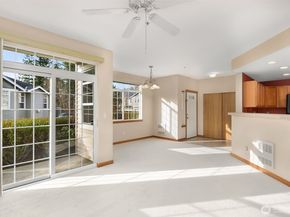 1855 Trossachs Boulevard SE 2402, Sammamish WA 98075
