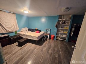 13727 37th Avenue S, Tukwila WA 98166
