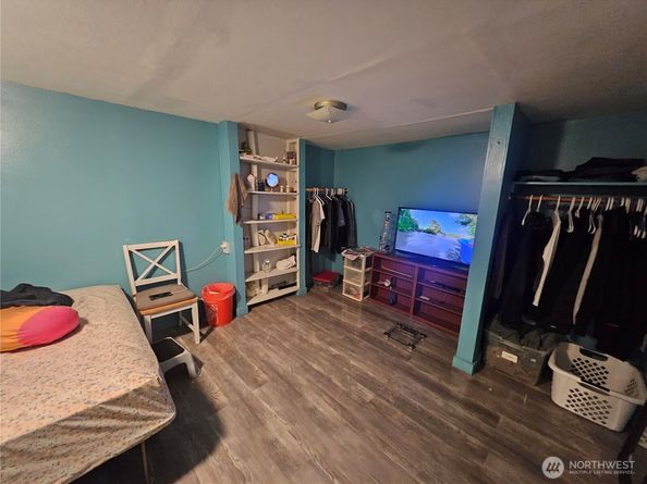 13727 37th Avenue S, Tukwila WA 98166