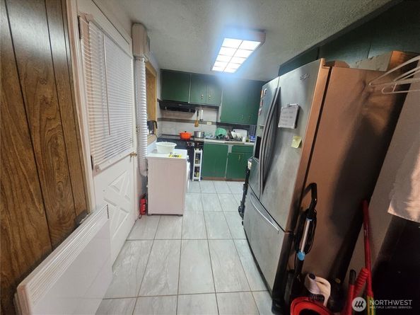 13727 37th Avenue S, Tukwila WA 98166