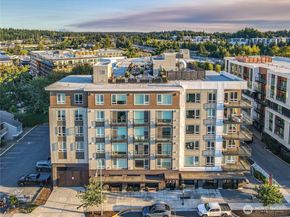 11903 NE 128th Street 608, Kirkland WA 98034