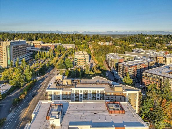 11903 NE 128th Street 608, Kirkland WA 98034