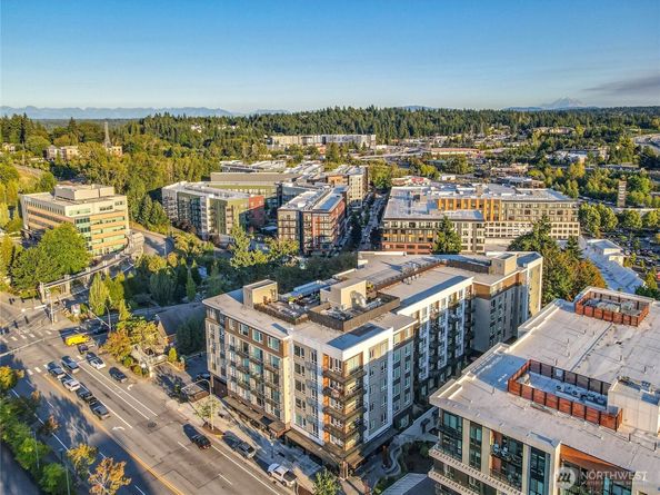 11903 NE 128th Street 608, Kirkland WA 98034