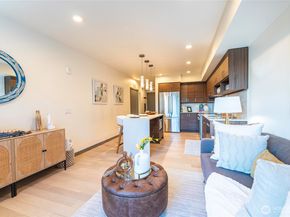 11903 NE 128th Street 608, Kirkland WA 98034