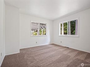 7836 Amethyst Loop NW, Silverdale WA 98383