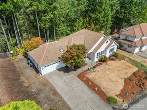 7836 Amethyst Loop NW, Silverdale WA 98383