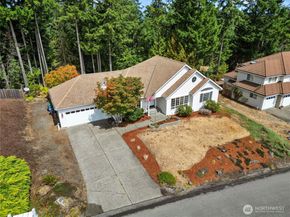 7836 Amethyst Loop NW, Silverdale WA 98383