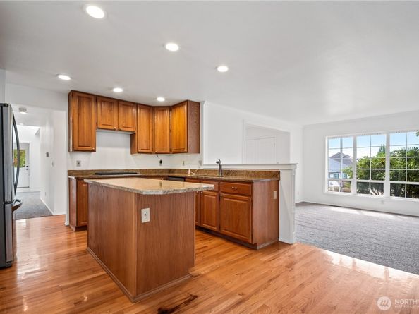 7836 Amethyst Loop NW, Silverdale WA 98383
