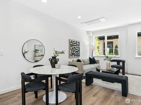 118 C 2nd Street S, Kirkland WA 98033