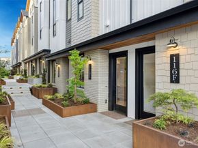 118 C 2nd Street S, Kirkland WA 98033