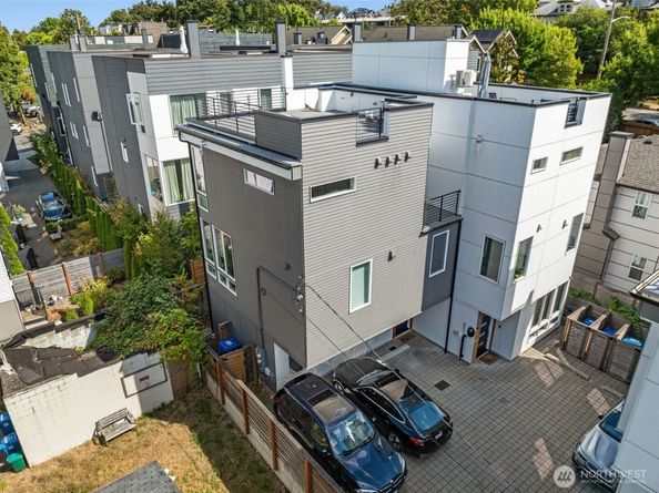 2706 S Washington Street A, Seattle WA 98144