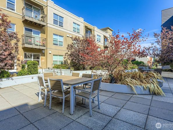 413 NE 70th Street 207, Seattle WA 98115