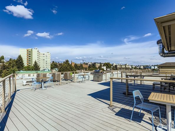 413 NE 70th Street 207, Seattle WA 98115