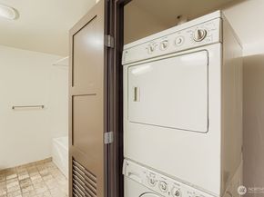 413 NE 70th Street 207, Seattle WA 98115