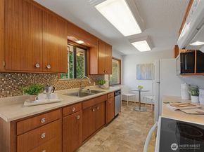 7807 191st Street SW, Edmonds WA 98026