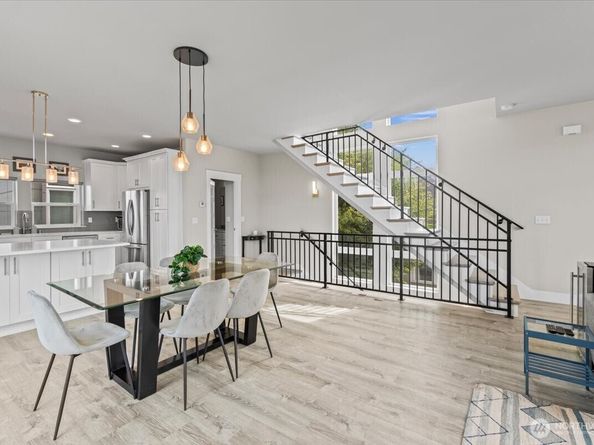 6920 Carleton Avenue S, Seattle WA 98108